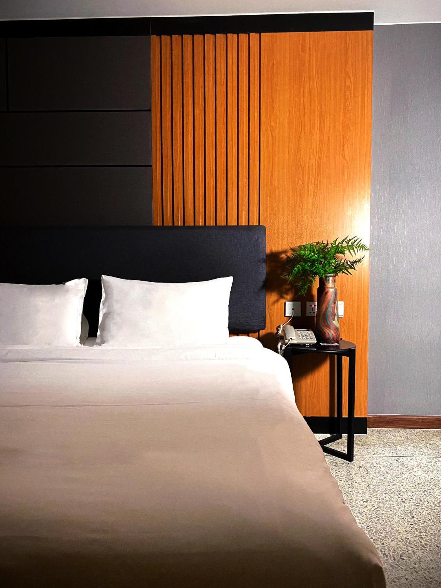 Hotel 12 The At Don Mueang Airport Bangkok